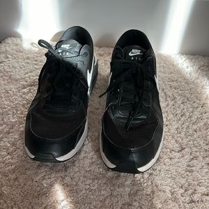 Nike air max (women’s 7.5ish)